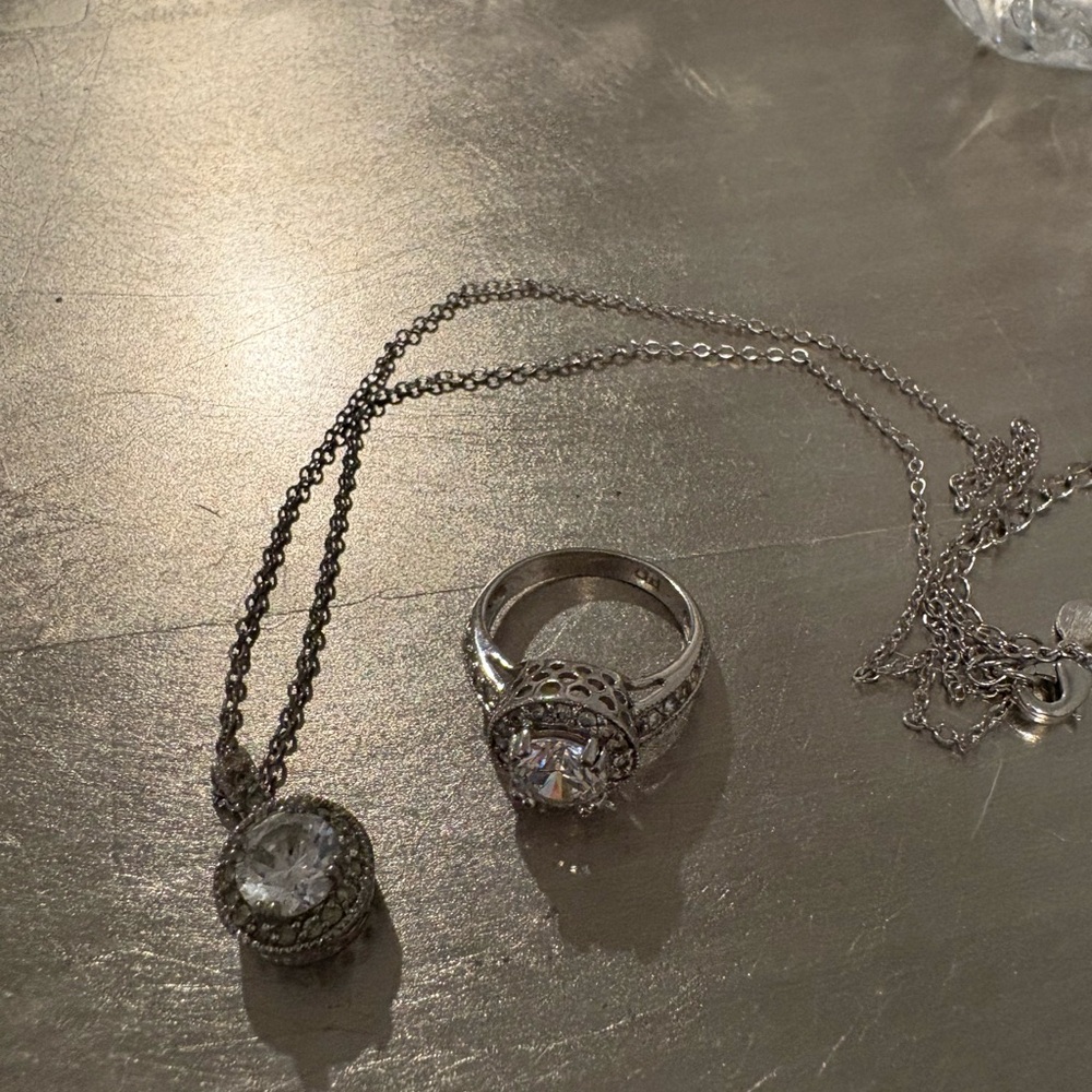 Elegant Silver Necklace and Ring Set